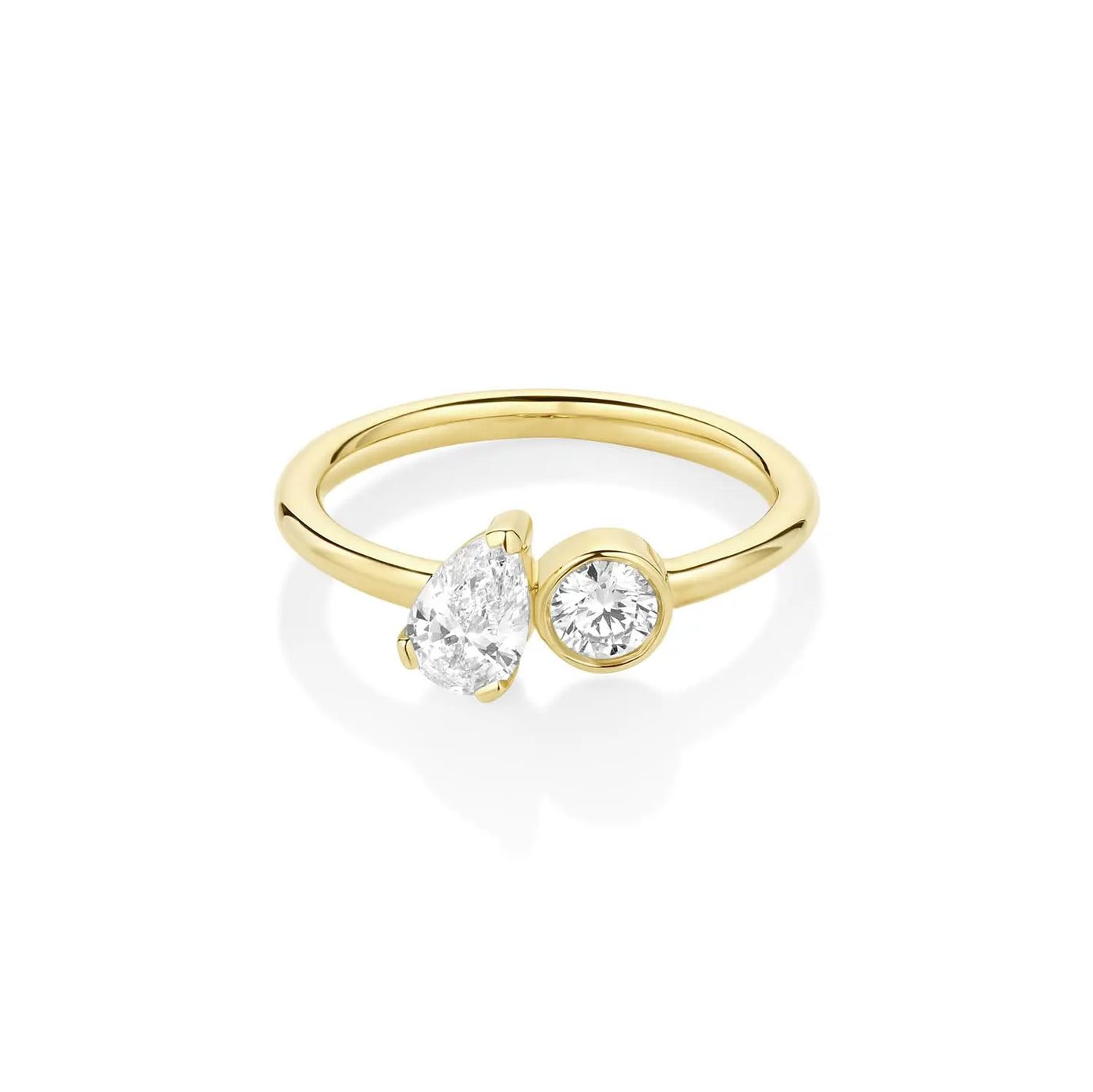 0.51ct Pear & 0.22ct Round Diamond Toi et Moi