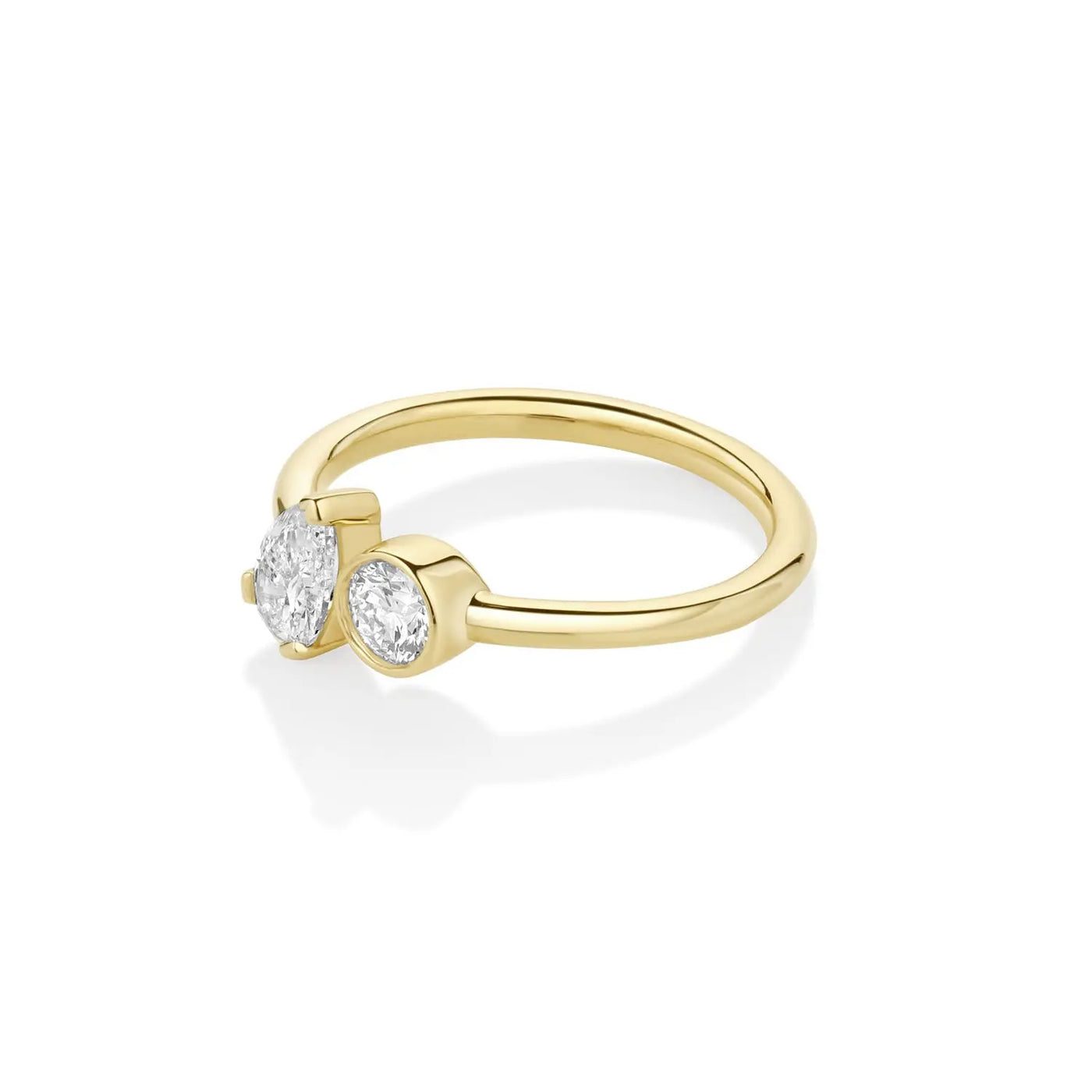 0.51ct Pear & 0.22ct Round Diamond Toi et Moi