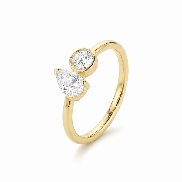 0.51ct Pear & 0.22ct Round Diamond Toi et Moi