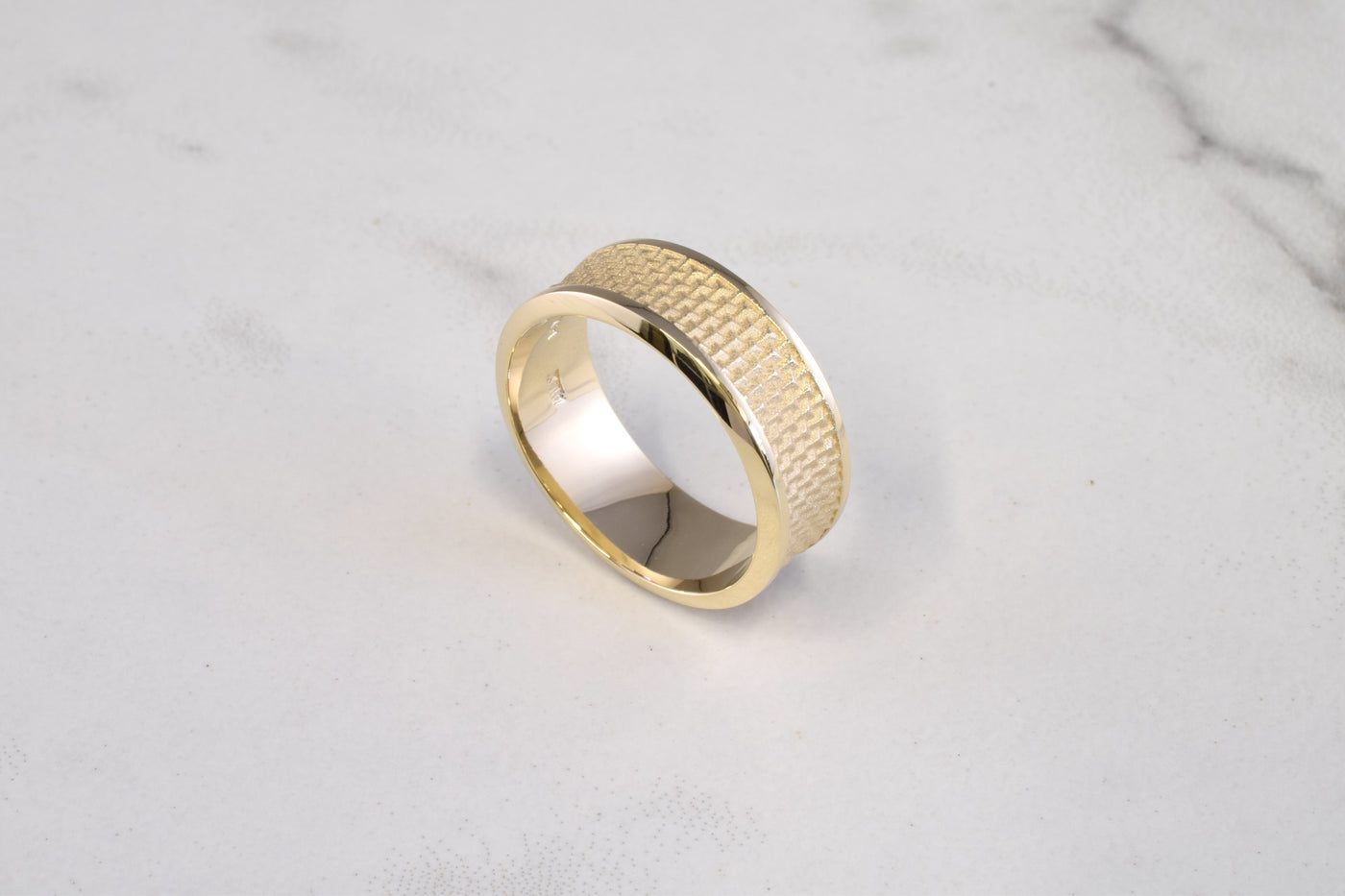 Gojard Ring 8mm (No Stones)