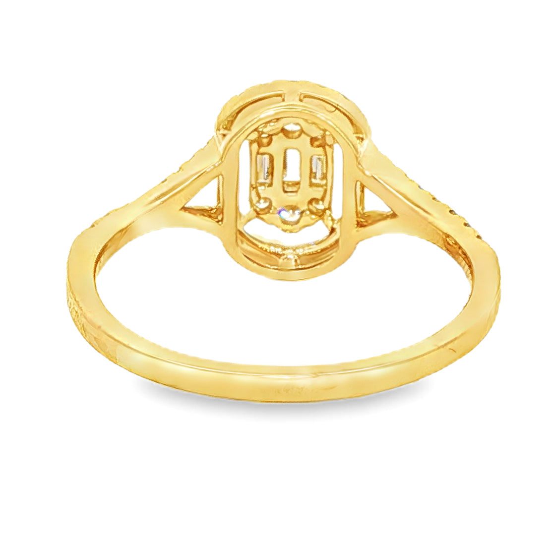 18k Gold Baguette Diamond Ring 67028