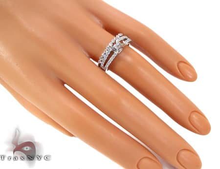 Lovely Semi Mount Engagement Set 16874