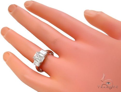 18k White Gold Prong Diamond Wedding Ring-40016