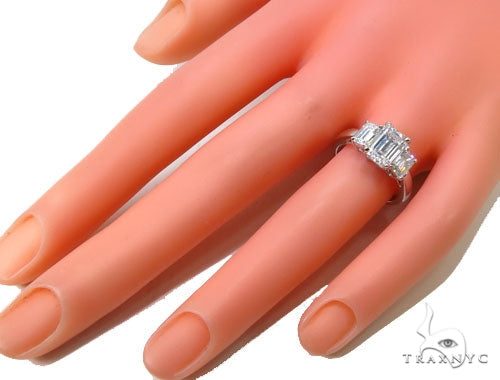 18k White Gold Prong Diamond Wedding Ring-40016