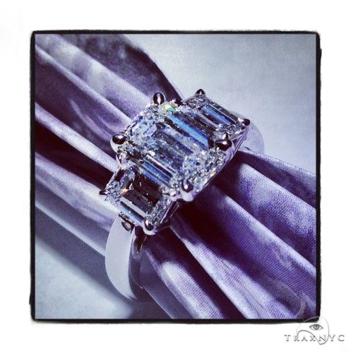 18k White Gold Prong Diamond Wedding Ring-40016
