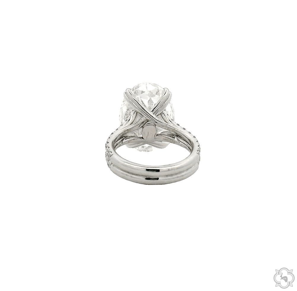 Oval Diamond Engagement Ring 70522