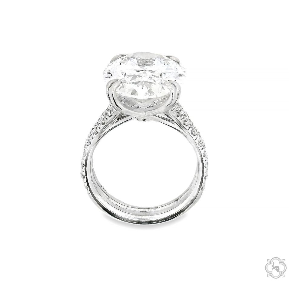 Oval Diamond Engagement Ring 70522
