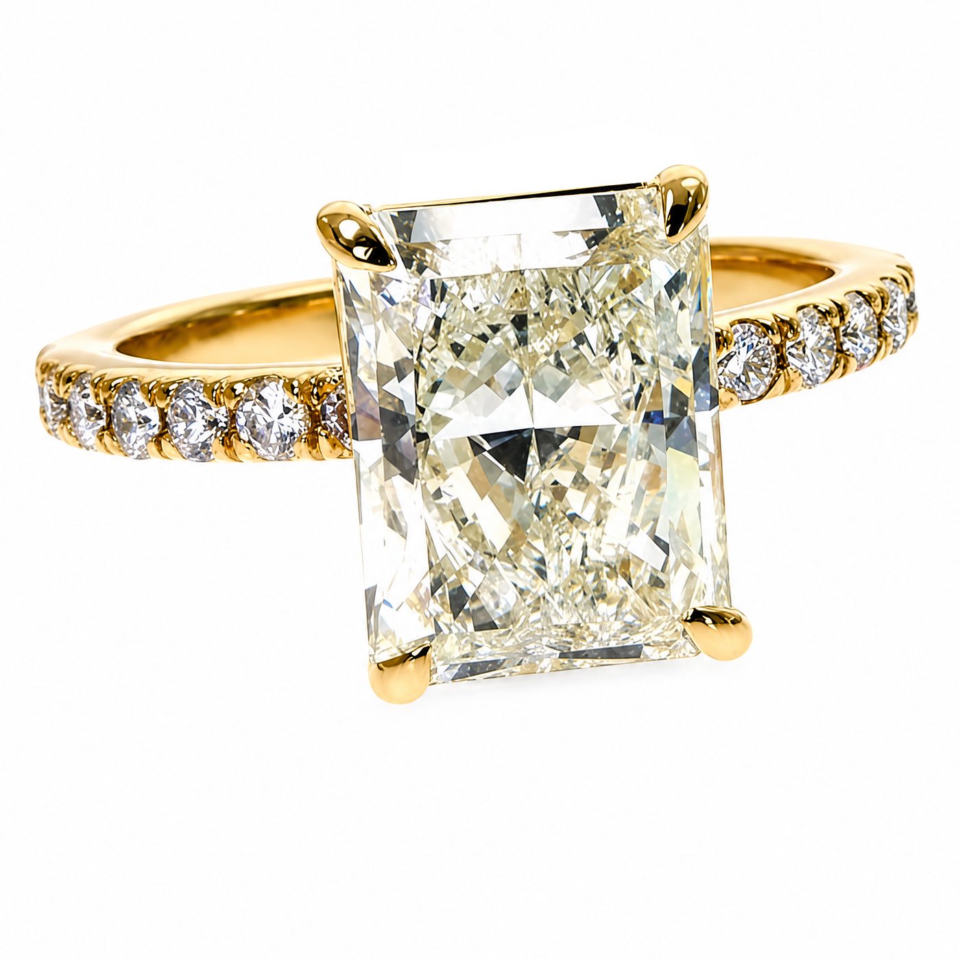 Radiant Cut Diamond Engagement Ring 68554