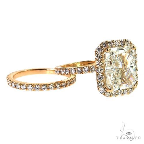 Radiant Cut Diamond Engagement Ring 68944