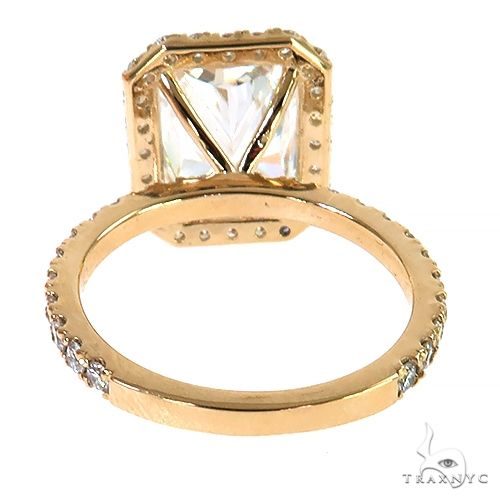 Radiant Cut Diamond Engagement Ring 68944