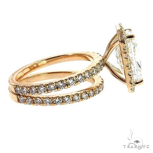 Radiant Cut Diamond Engagement Ring 68944