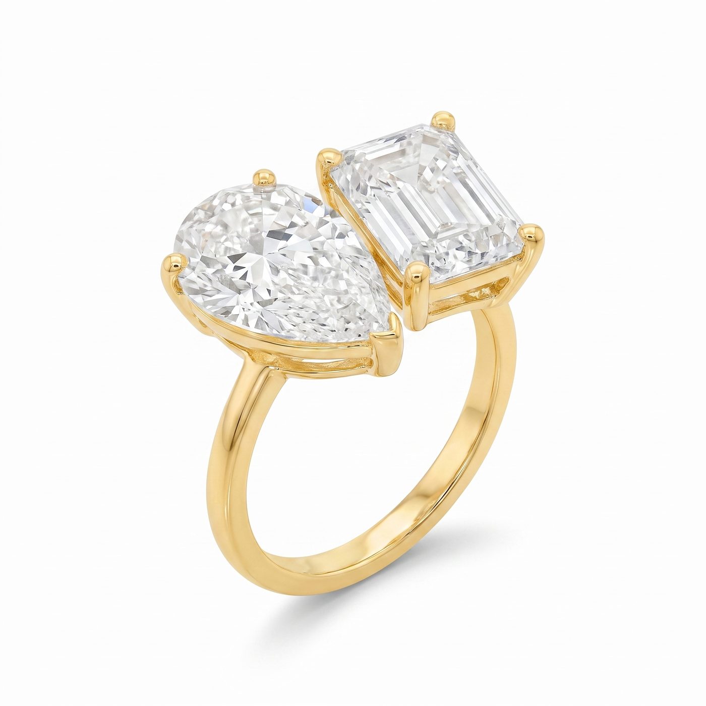 The Toi et Moi Emerald and Pear Engagement Ring 70476