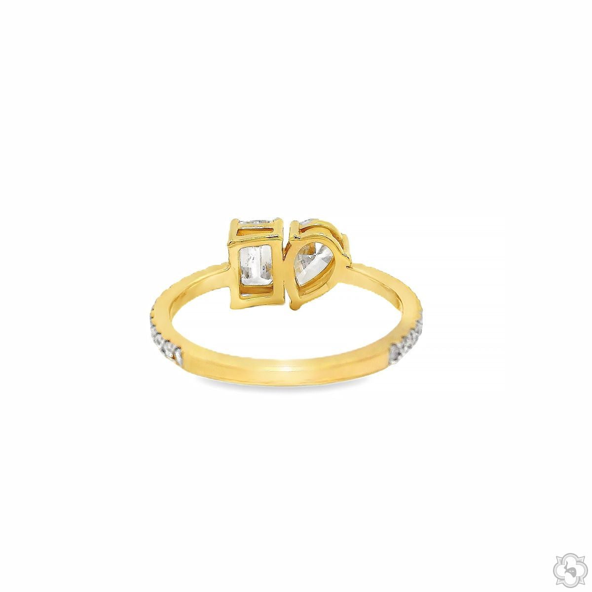 The Toi et Moi Emerald and Pear Engagement Ring 70501